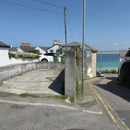 10 The Warren, Amazing Seaviews From Every Floor! * St Ives (Cornwall)